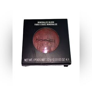 MAC Mineralize Blush in color Demon New in Box